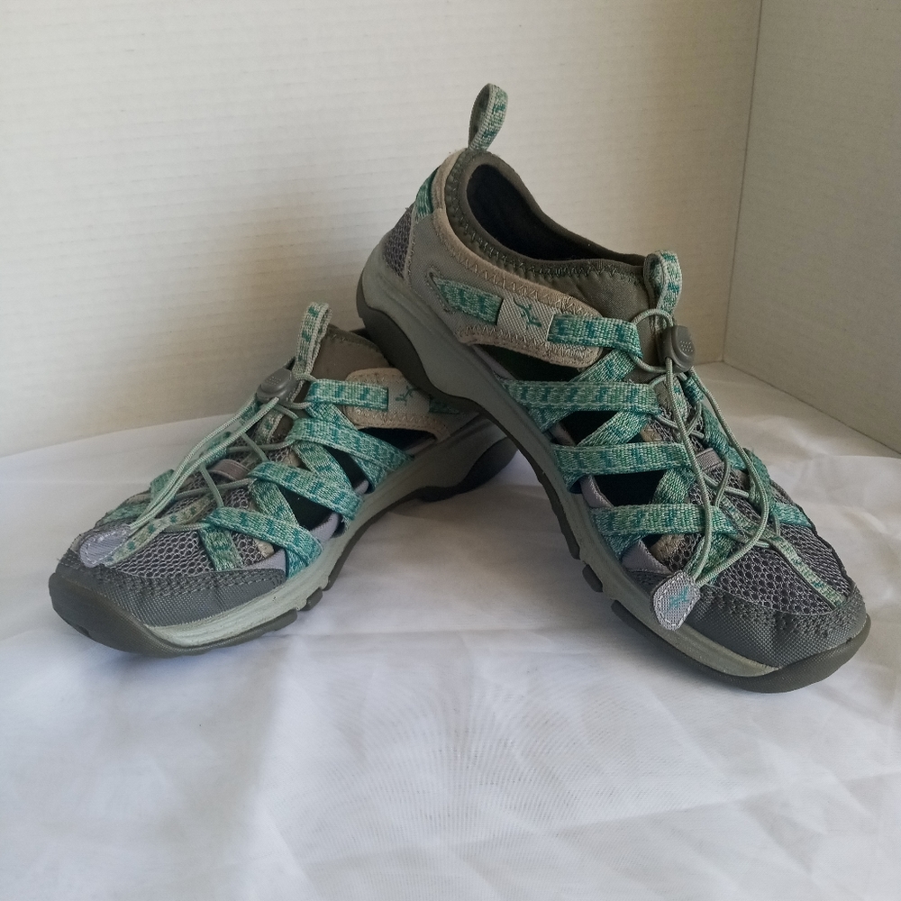 Chaco Sandals Womens 6 Grey/Blue Outcross Evo 1 Trail Hiking Water Ladies